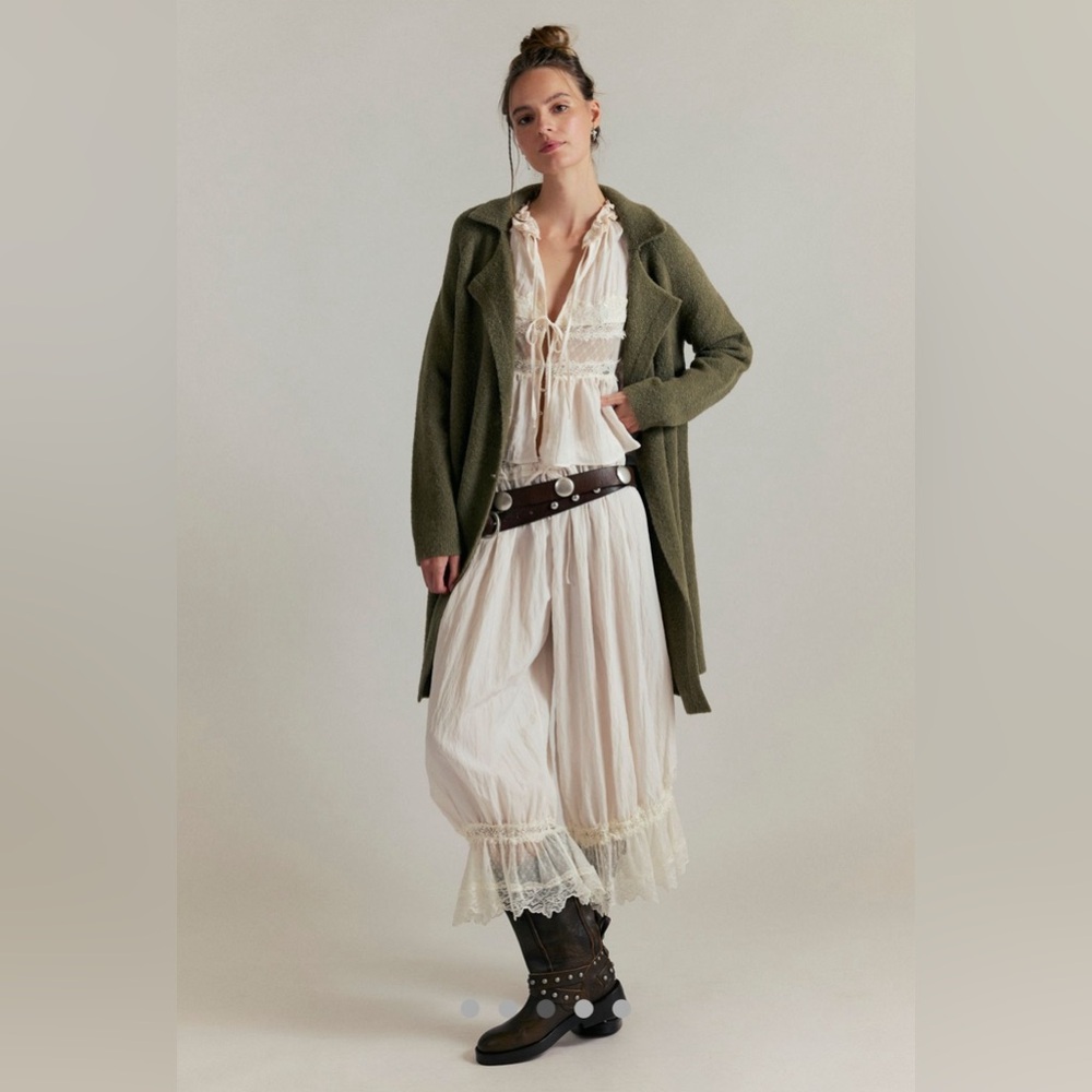 NWT FREE PEOPLE INTIMATELY Forever Young Bloomer Pants | White Alyssum MSRP $98 - Picture 3 of 15